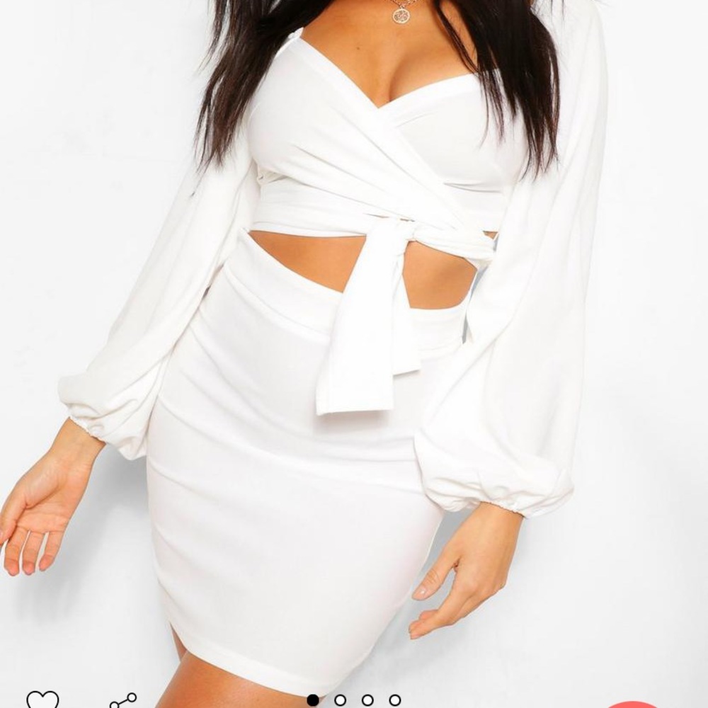 White Dress MIDI strap around, poofy arms